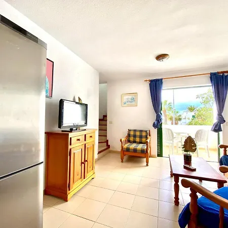Appartement Duplex Con Dos Dormitorios En Costa Del Silencio, Tenerife Sur *